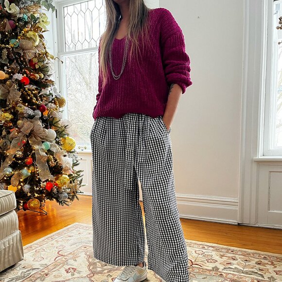 Express Chenille Velvet V-Neck Pullover Sweater – Pink | Size XS - Picture 13 of 13